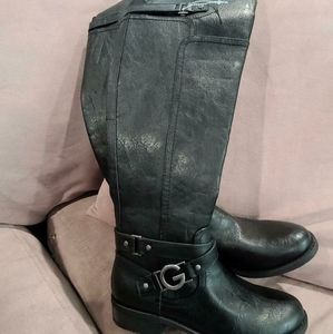 Guess boots